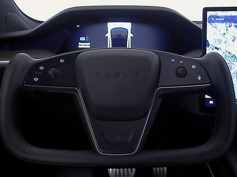 Used 2023 Tesla Model S AWD/4WD image 24