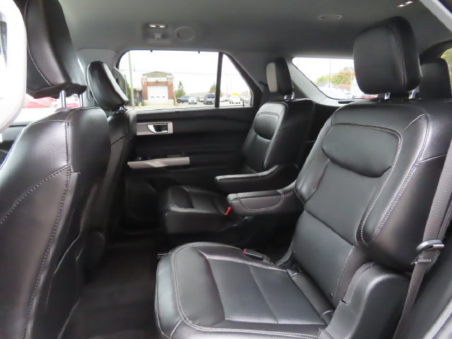 Used 2024 Ford Explorer Limited AWD/4WD image 24