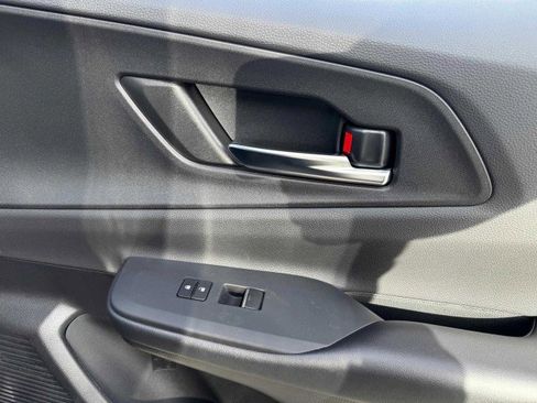 Used 2025 Toyota Prius image 59