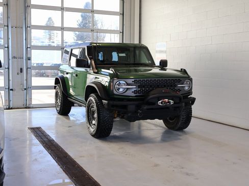 Used 2024 Ford Bronco Everglades image 2