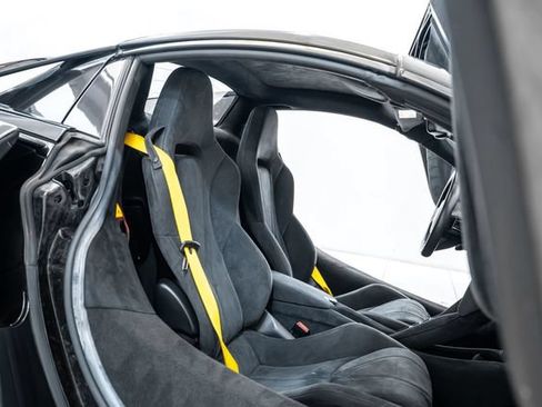 Used 2020 McLaren 720S Spider RWD image 26