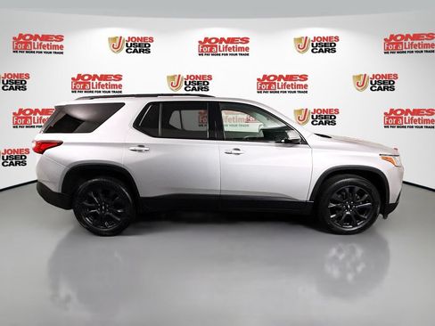 Used 2019 Chevrolet Traverse RS w/ LPO, Floor Liner Package AWD/4WD image 18