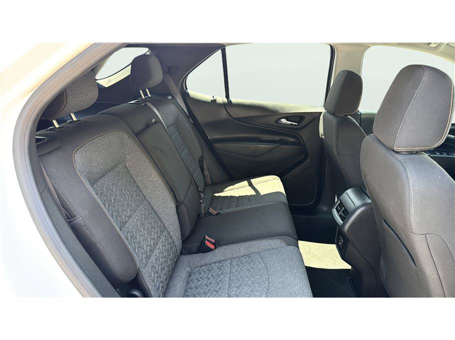 Used 2024 Chevrolet Equinox LT FWD image 16
