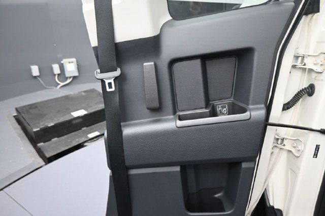 Used 2010 Toyota FJ Cruiser 4WD w/ Convenience Pkg image 24