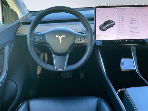 Used 2021 Tesla Model Y Long Range image 5
