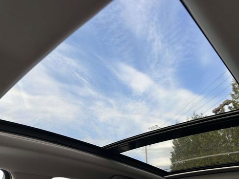 Used 2023 GMC Terrain AT4 w/ Infotainment Package II image 11