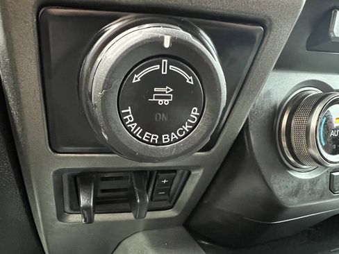 Used 2018 Ford F150 Raptor w/ Equipment Group 802A Luxury image 39