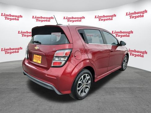 Used 2017 Chevrolet Sonic LT w/ Convenience Package image 20