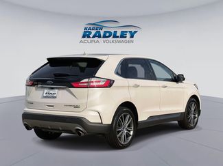 Used 2019 Ford Edge Titanium video 2