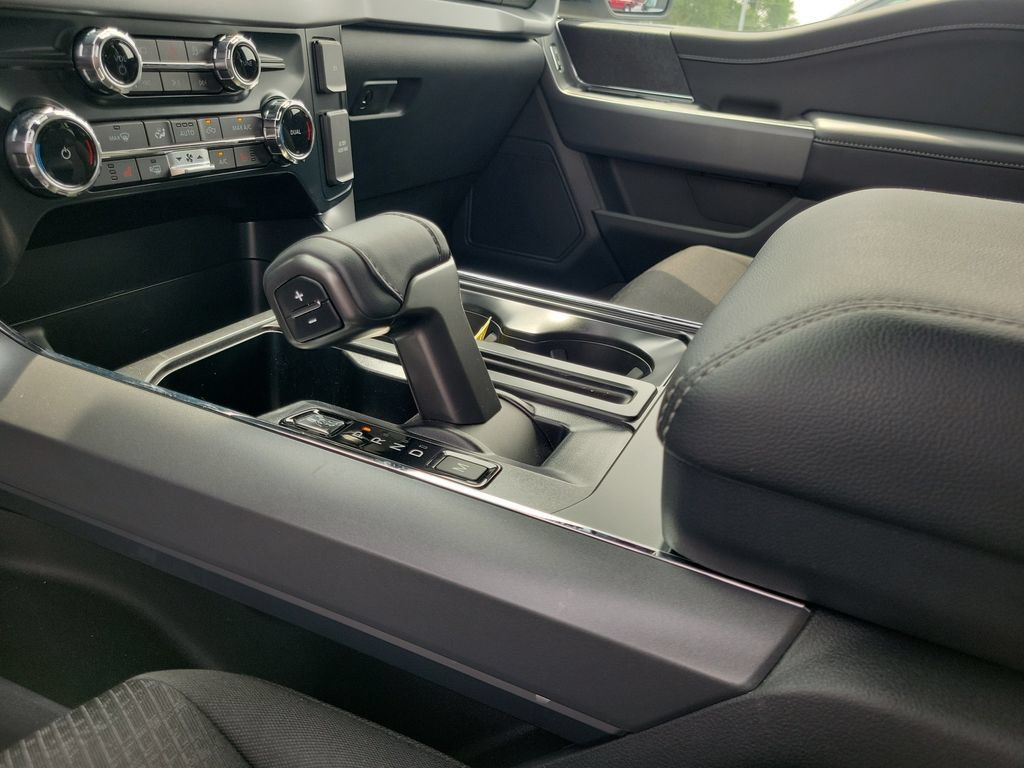 New 2026 Ford F150 XLT w/ Equipment Group 302A MID AWD/4WD image 29