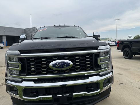 Used 2025 Ford F450 King Ranch w/ Chrome Package AWD/4WD image 2