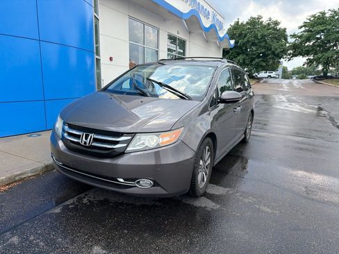 Used 2014 Honda Odyssey Touring Elite image 19