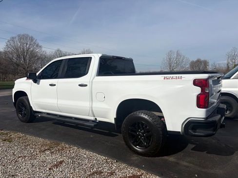 Used 2019 Chevrolet Silverado 1500 Custom Trail Boss w/ Custom Convenience Package image 4