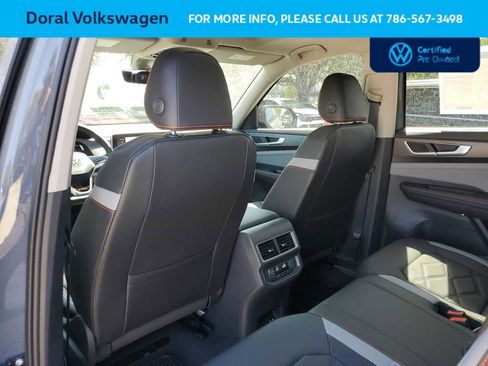 Used 2024 Volkswagen Atlas Peak Edition SE AWD/4WD image 27