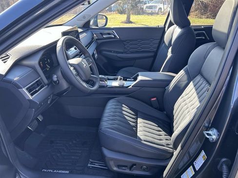 New 2026 Mitsubishi Outlander SEL image 21