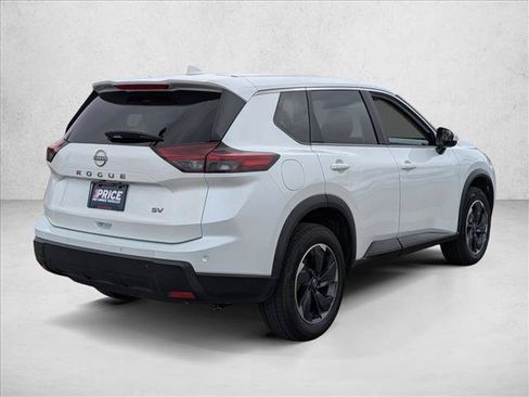 Used 2024 Nissan Rogue SV FWD image 5