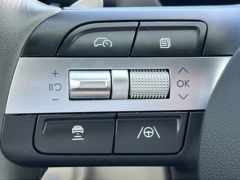 Certified 2025 Hyundai Tucson Limited AWD/4WD image 22