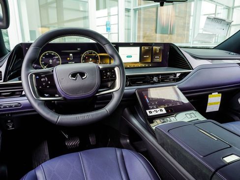 New 2026 INFINITI QX80 4WD image 16