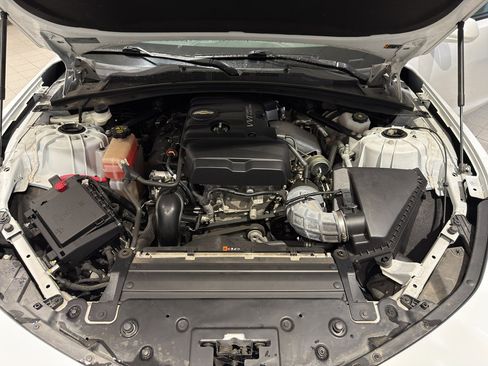 Used 2023 Chevrolet Camaro LT image 10