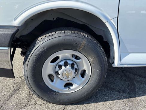 New 2025 Chevrolet Express 2500 RWD 2500 135 RWD w/ Driver Convenience Package image 7