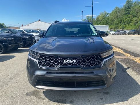 Used 2023 Kia Sorento S w/ Panoramic Sunroof Package AWD/4WD image 6