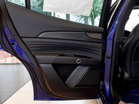 New 2025 Maserati Grecale GT image 30