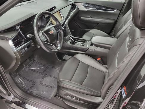 Certified 2025 Cadillac XT6 Premium Luxury image 10