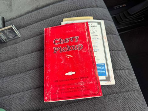 Used 1986 Chevrolet C/K Truck 2500 image 38
