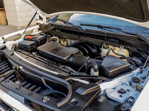 Used 2023 GMC Yukon SLT w/ SLT Luxury Package image 40