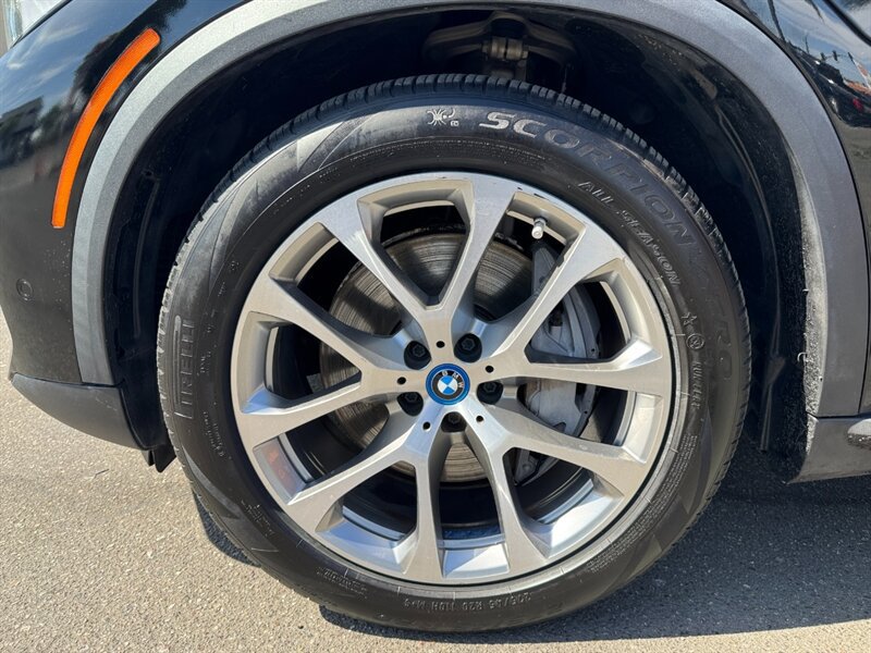 Used 2023 BMW X5 xDrive45e AWD/4WD image 7