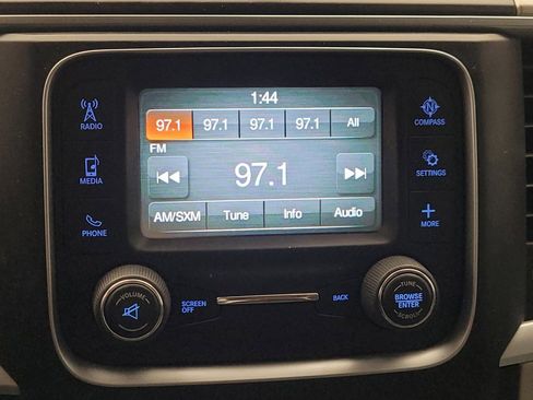 Used 2020 RAM 1500 Classic SLT image 25