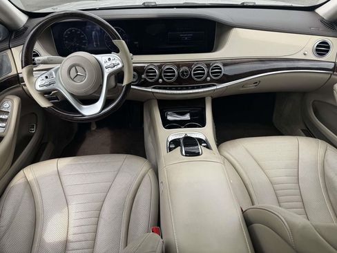Used 2018 Mercedes-Benz S 560 4MATIC Sedan image 12