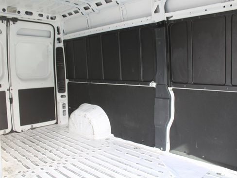 Used 2023 RAM ProMaster 2500 image 7