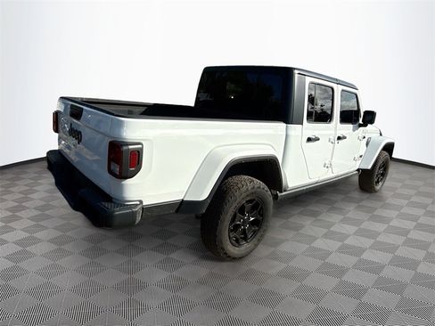 Used 2022 Jeep Gladiator Willys image 6