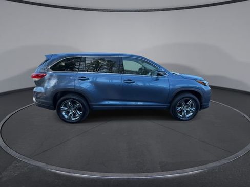 Used 2019 Toyota Highlander Limited Platinum image 18