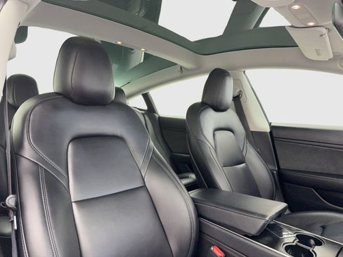 Used 2020 Tesla Model 3 Long Range AWD/4WD image 38