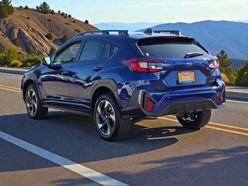 New 2026 Subaru Crosstrek 2.5i Limited w/ Crosstrek Mirror Package AWD/4WD image 5
