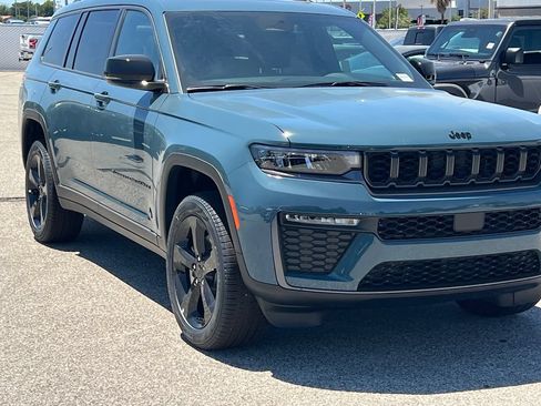 New 2026 Jeep Grand Cherokee L Limited w/ Limited Altitude Package RWD image 11