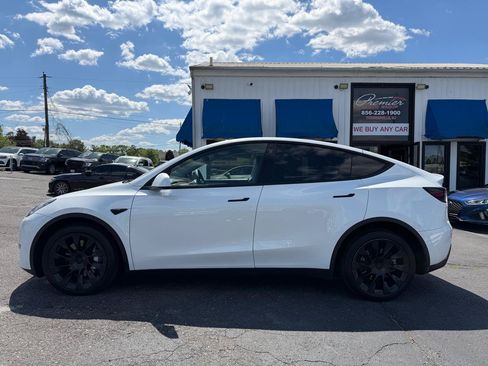 Used 2023 Tesla Model Y Long Range AWD/4WD image 8