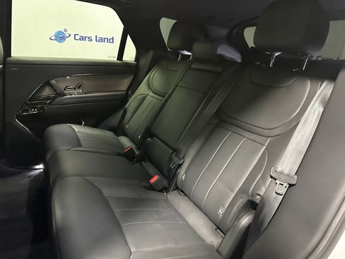 Used 2024 Land Rover Range Rover Sport SE AWD/4WD image 16