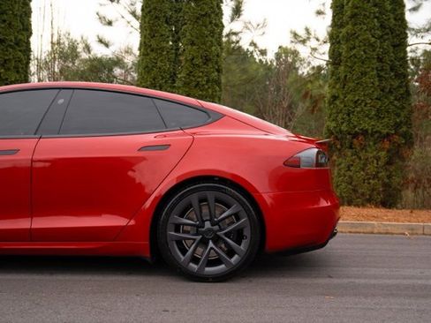 Used 2021 Tesla Model S Plaid image 6