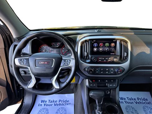 Used 2015 GMC Canyon SLT image 24