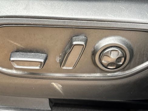 Used 2021 Jeep Grand Cherokee L Limited w/ MOPAR Finishing Package image 8