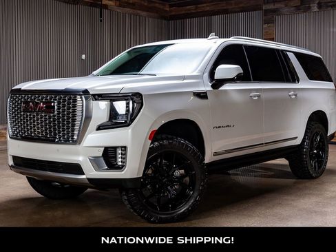 Used 2022 GMC Yukon XL Denali w/ Max Trailering Package image 4