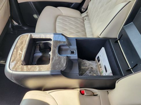 Used 2023 Nissan Armada Platinum w/ Captain's Chairs Package AWD/4WD image 15