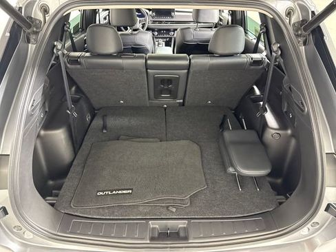 Used 2023 Mitsubishi Outlander SEL 40th Anniversary AWD/4WD image 23