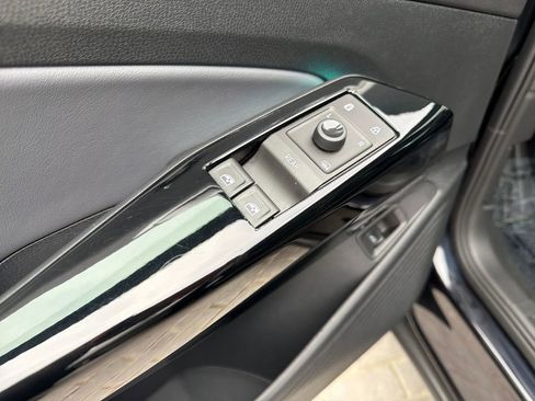 Certified 2023 Volkswagen ID.4 Pro S Plus image 11