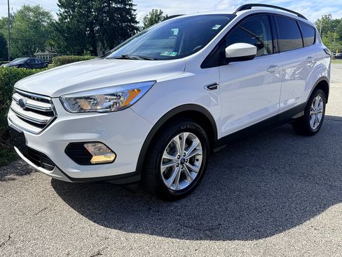 Used 2018 Ford Escape SE AWD/4WD image 8