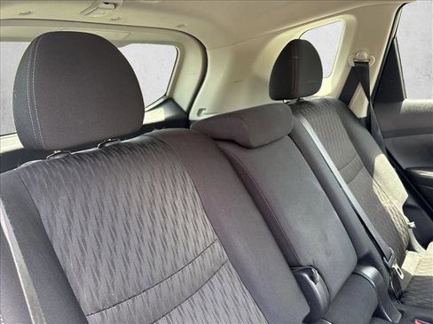 Used 2019 Nissan Rogue SV FWD image 19
