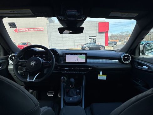 New 2026 Alfa Romeo Tonale Sprint w/ Black Premium Package image 13